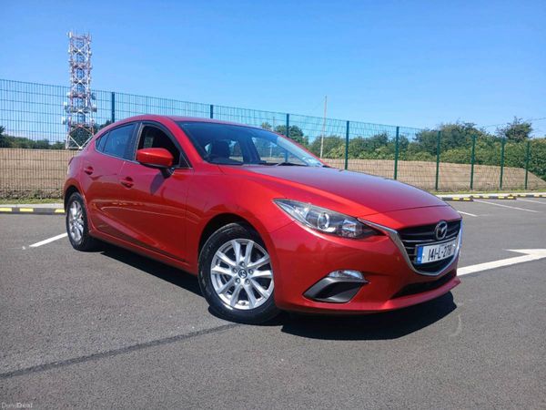 Mazda Mazda3 Hatchback, Diesel, 2014, Red