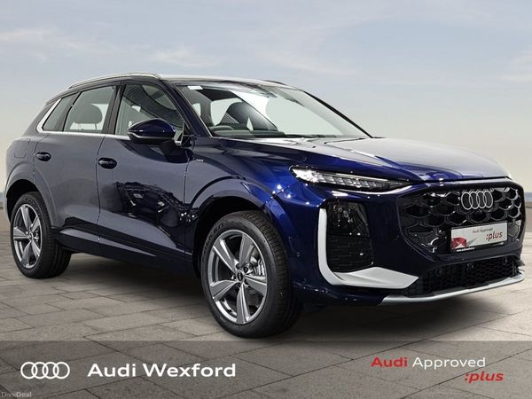 Audi Q3 SUV, Petrol Plug-in Hybrid, 2026, Blue