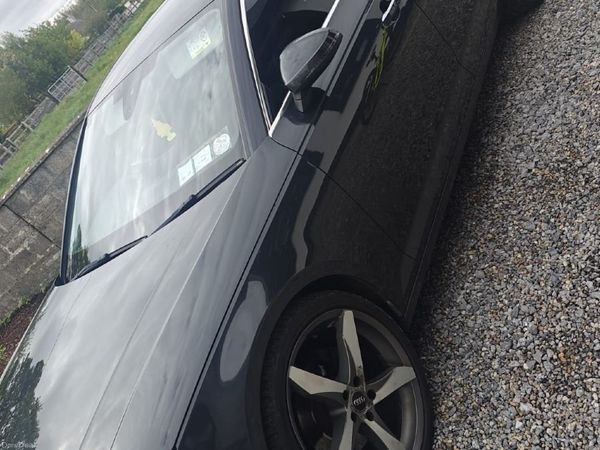 Audi A4 Saloon, Diesel, 2016, Grey