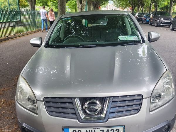 Nissan Qashqai Hatchback, Petrol, 2008, Silver