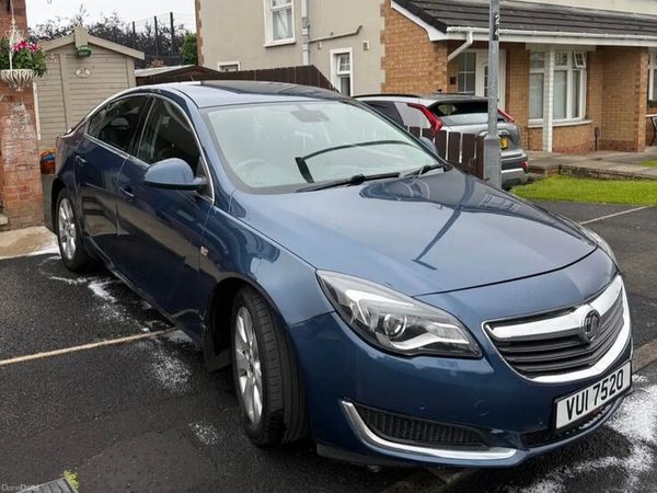 Vauxhall Insignia Hatchback, Diesel, 2016, Blue