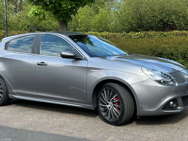 Alfa Romeo Giulietta Hatchback, Diesel, 2015, Green