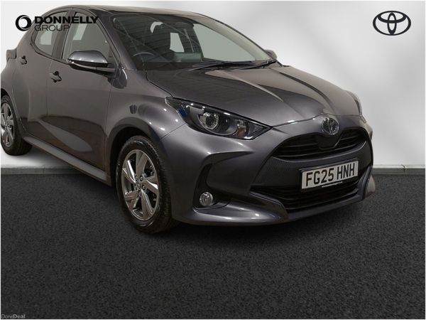 Toyota Yaris Hatchback, Petrol Hybrid, 2025, Grey