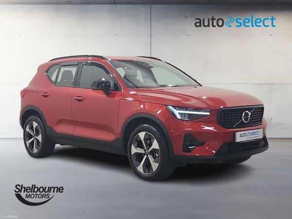 Volvo XC40 Estate, Petrol Hybrid, 2024, Red