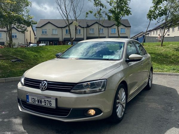 Volkswagen Jetta Saloon, Diesel, 2013, Silver