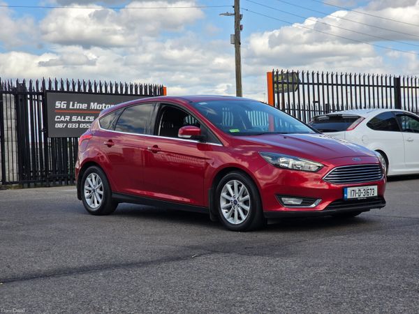 Ford Focus Hatchback, Diesel, 2017, Red