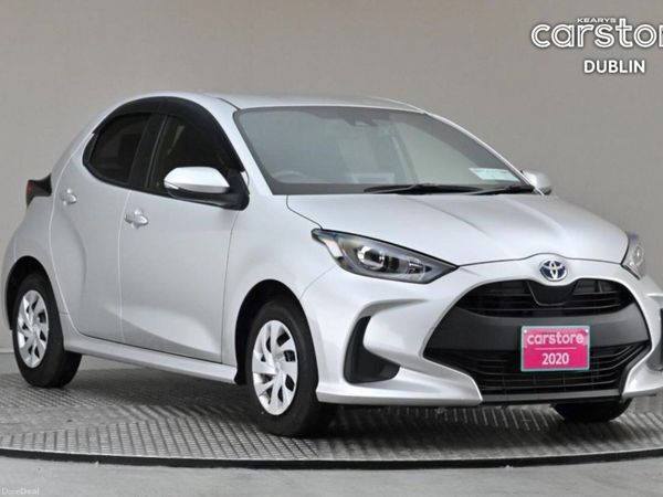 Toyota Yaris Hatchback, Petrol Hybrid, 2020, Silver