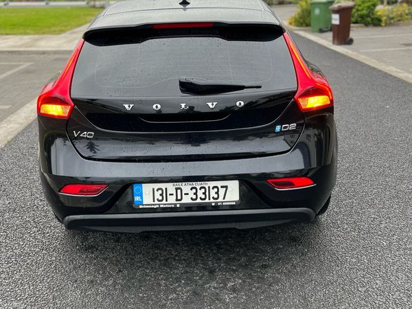 Volvo V40 Hatchback, Diesel, 2013, Black