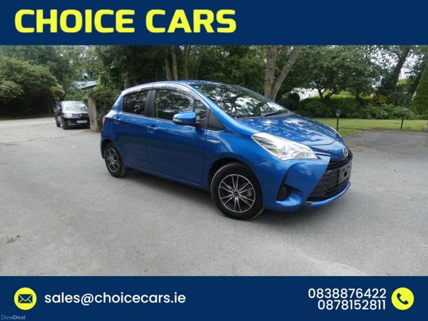 Toyota Yaris Hatchback, Petrol Hybrid, 2017, Blue