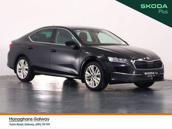 Skoda Octavia Hatchback, Diesel, 2026, Black