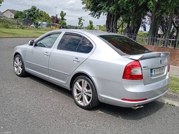 Skoda Octavia Hatchback, Diesel, 2010, Silver