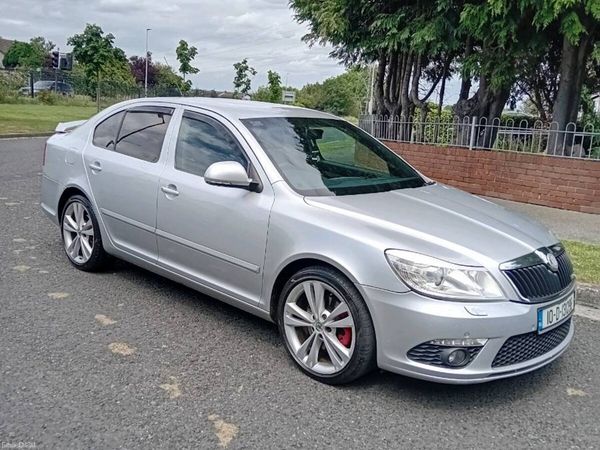 Skoda Octavia Hatchback, Diesel, 2010, Silver