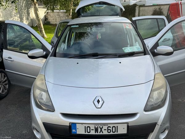 Renault Clio Hatchback, Ethanol Petrol, 2010, Silver