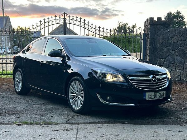 Opel Insignia Hatchback, Diesel, 2015, Green