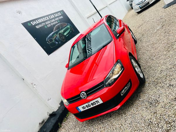 Volkswagen Polo Hatchback, Petrol, 2010, Red