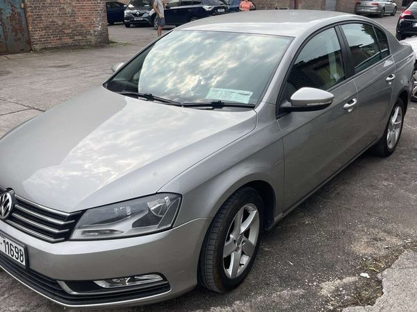 Volkswagen Passat Saloon, Diesel, 2014, Silver