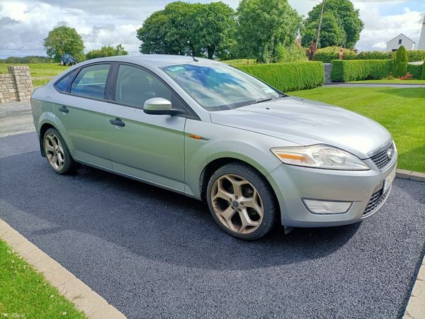 Ford Mondeo Hatchback, Petrol, 2008, Silver