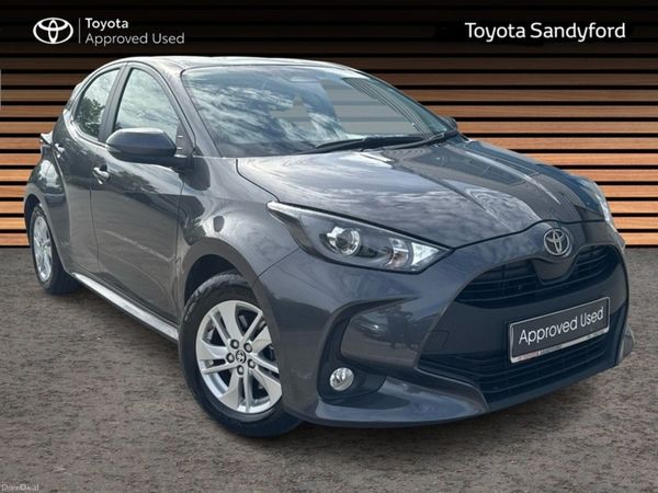 Toyota Yaris Hatchback, Petrol Hybrid, 2025, Grey