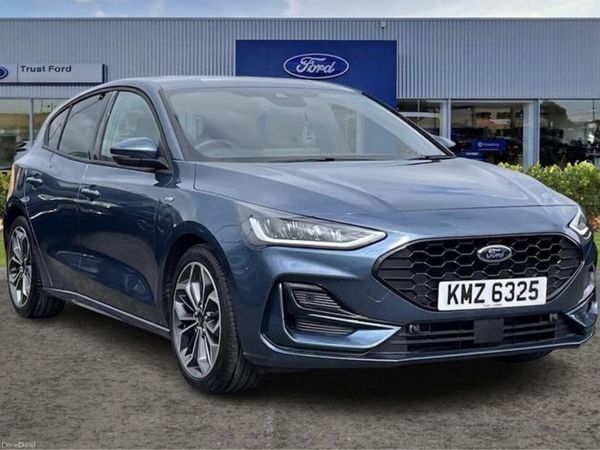 Ford Focus Hatchback, Petrol, 2026, Blue