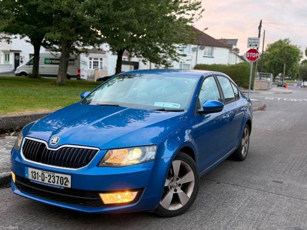 Skoda Octavia Hatchback, Diesel, 2013, Blue