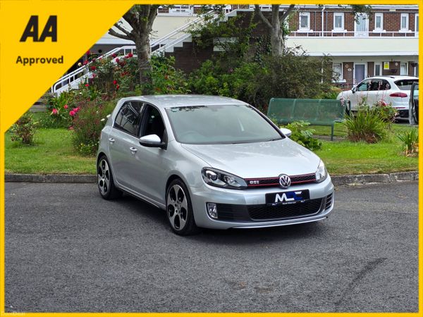 Volkswagen Golf Hatchback, Petrol, 2010, Silver