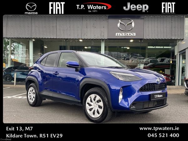 Toyota Yaris Cross SUV, Petrol Hybrid, 2022, Blue