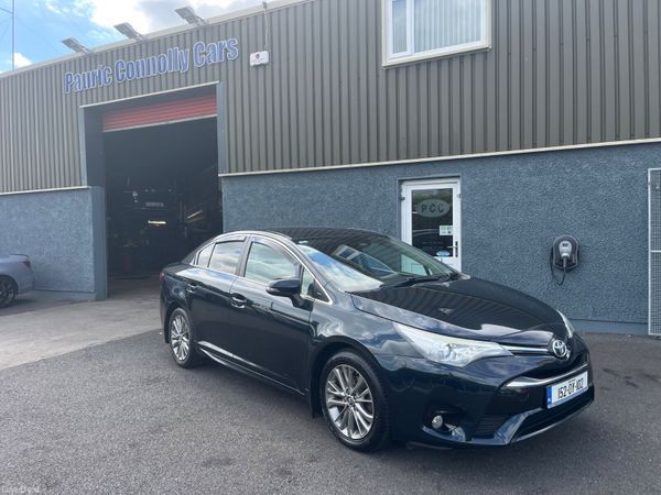 Toyota Avensis Saloon, Diesel, 2015, Grey