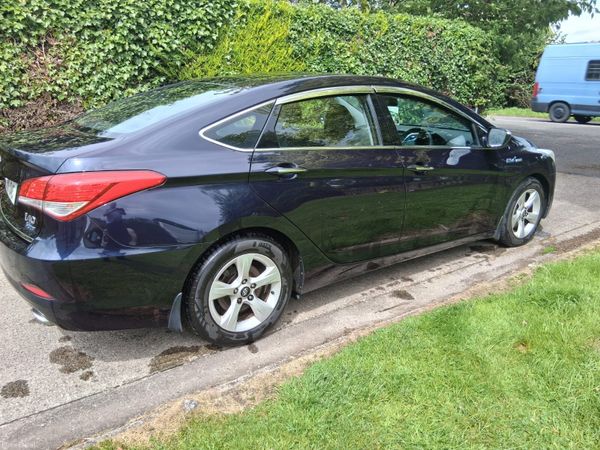 Hyundai i40 Saloon, Diesel, 2012, Blue