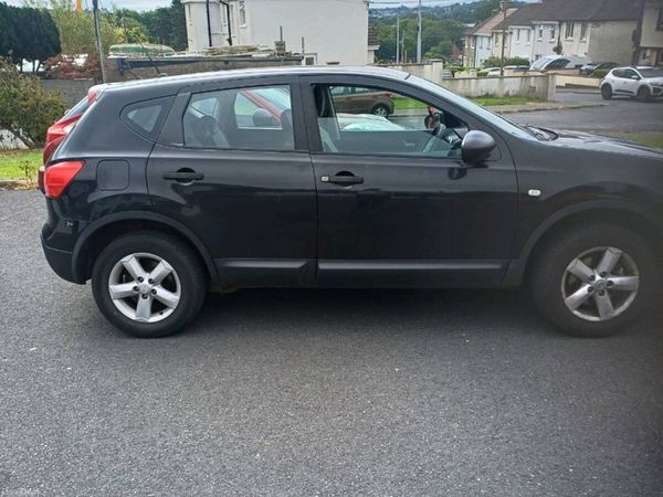 Nissan Qashqai Hatchback, Diesel, 2009, Black