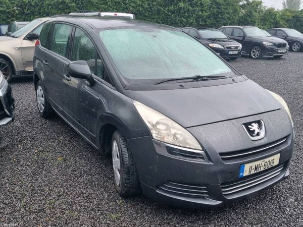 Peugeot 5008 MPV, Diesel, 2011, Grey