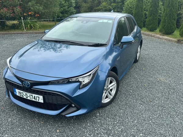 Toyota Corolla Hatchback, Petrol Hybrid, 2019, Blue