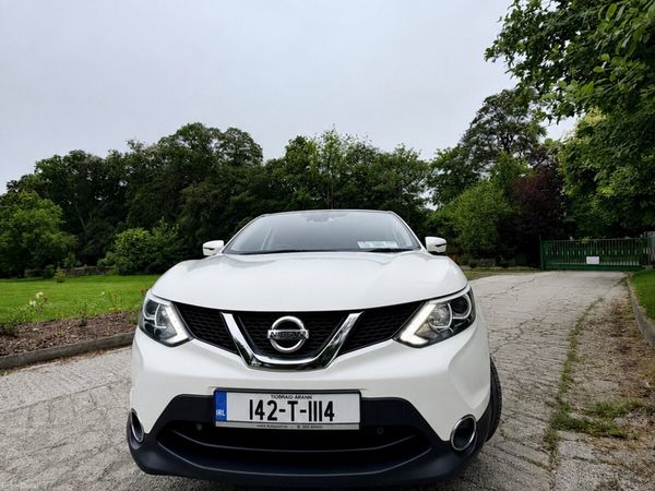 Nissan Qashqai Hatchback, Diesel, 2014, White