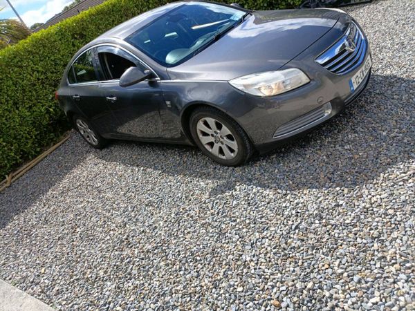 Vauxhall Insignia Hatchback, Diesel, 2012, Grey