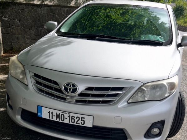Toyota Corolla Saloon, Diesel, 2011, Silver