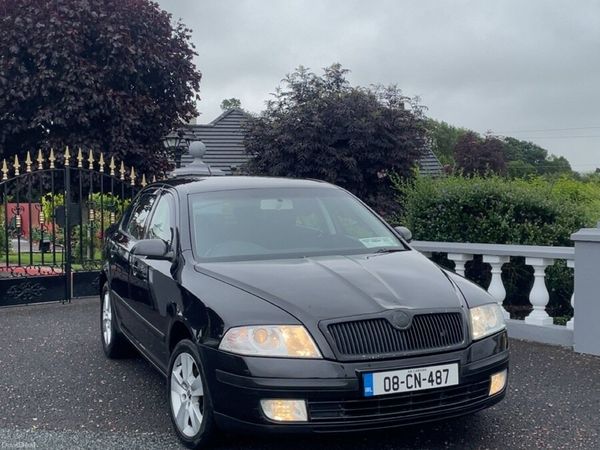Skoda Octavia Hatchback, Diesel, 2008, Black