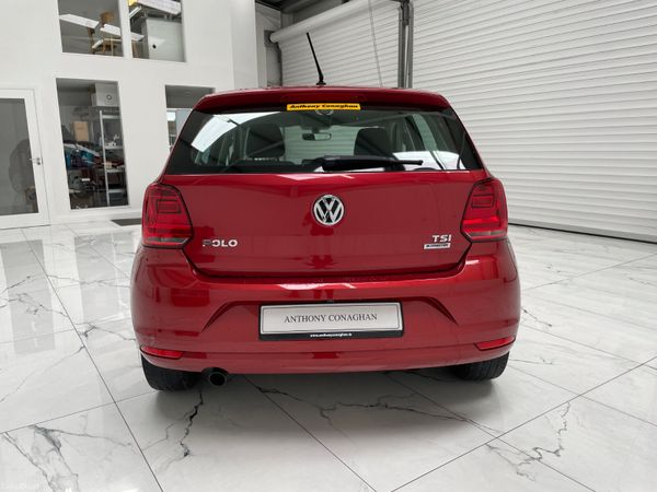 Volkswagen Polo Hatchback, Petrol, 2015, Red