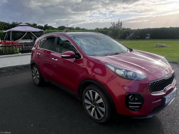 Kia Sportage SUV, Diesel, 2017, Red