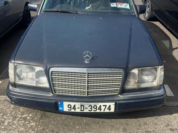 Other Other Saloon, Petrol, 1994, Blue