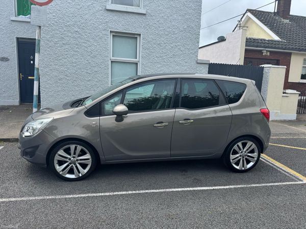 Opel Meriva MPV, Petrol, 2012, Brown