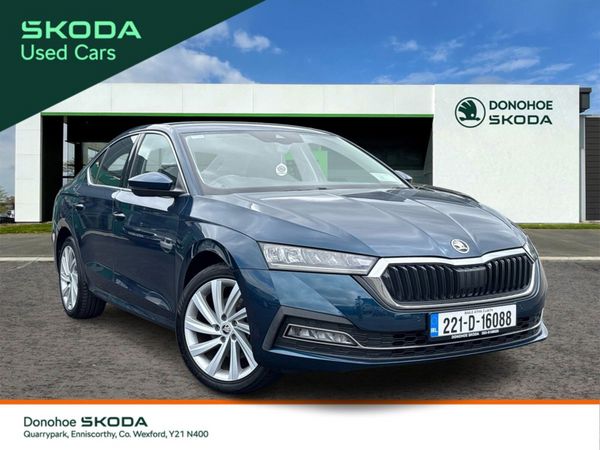 Skoda Octavia Saloon, Petrol Plug-in Hybrid, 2022, Blue