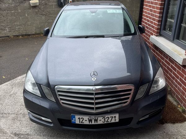 Mercedes-Benz E-Class Saloon, Diesel, 2012, Grey