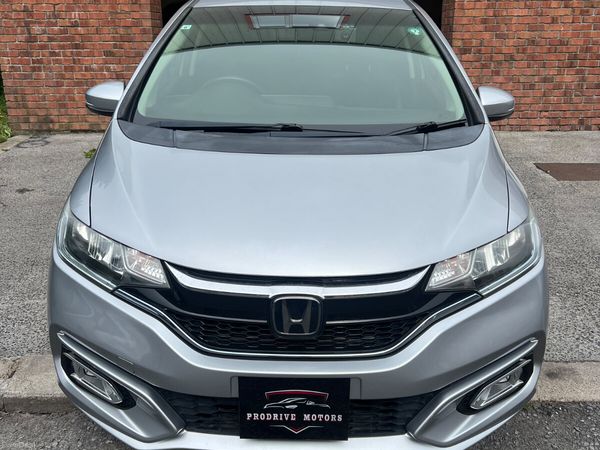 Honda Fit Hatchback, Petrol Hybrid, 2019, Silver