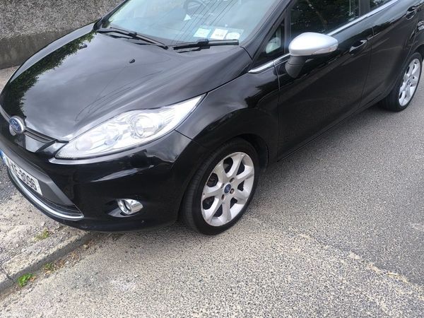 Ford Fiesta Hatchback, Petrol, 2011, Black