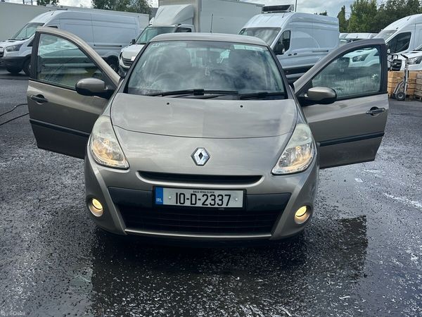 Renault Clio Hatchback, Ethanol Petrol, 2010, Gold
