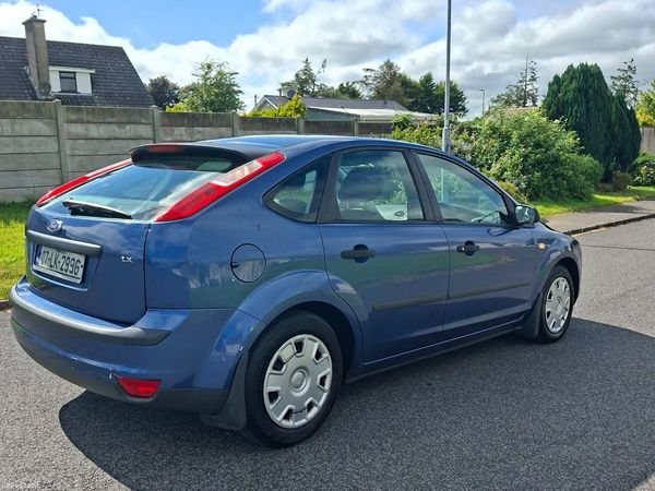 Ford Focus Hatchback, Petrol, 2007, Blue