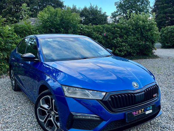 Skoda Octavia Saloon, Petrol Plug-in Hybrid, 2022, Blue