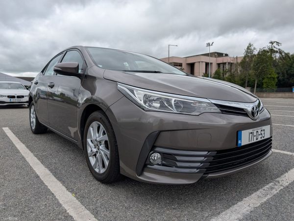 Toyota Corolla Saloon, Diesel, 2017, Grey