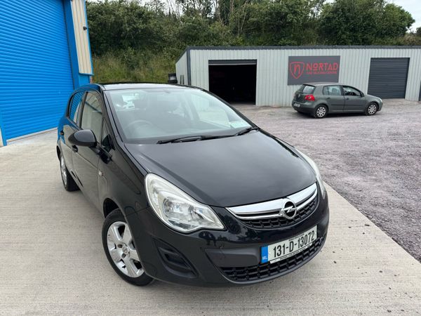 Opel Corsa Hatchback, Petrol, 2013, Black