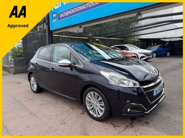 Peugeot 208 Hatchback, Petrol, 2018, Black