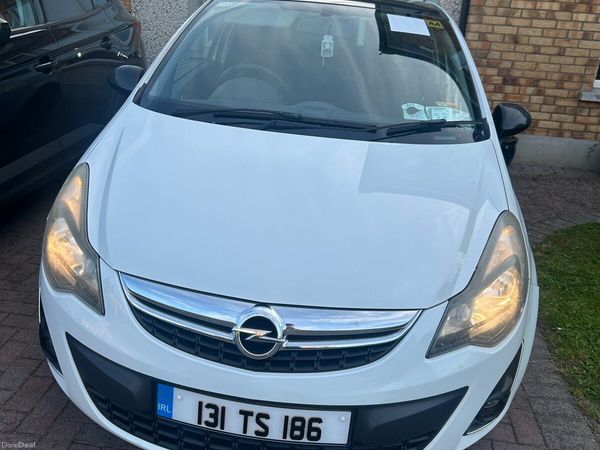 Opel Corsa Hatchback, Petrol, 2013, White